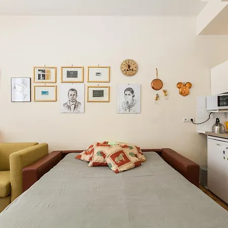 Euler Halldis Apartment
