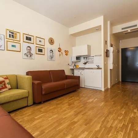 Euler Halldis Apartment *